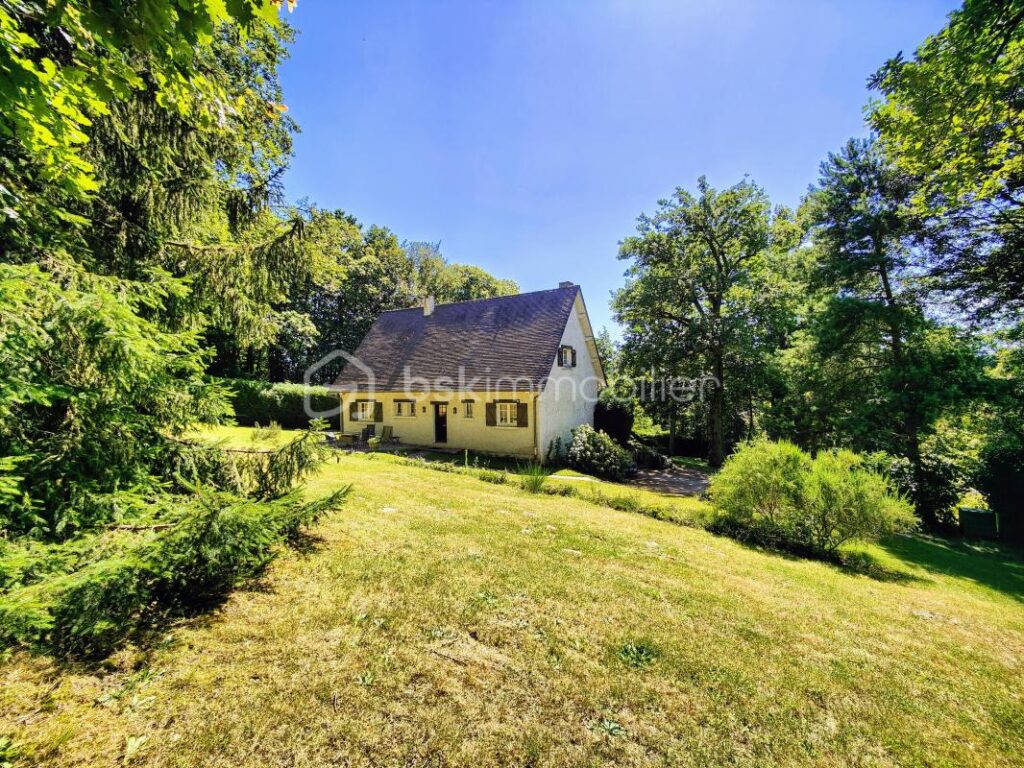 Bien immobilier d’exception dans un parc boisé privé av tennis ! – 7 pièces – 4 chambres – 170 m²