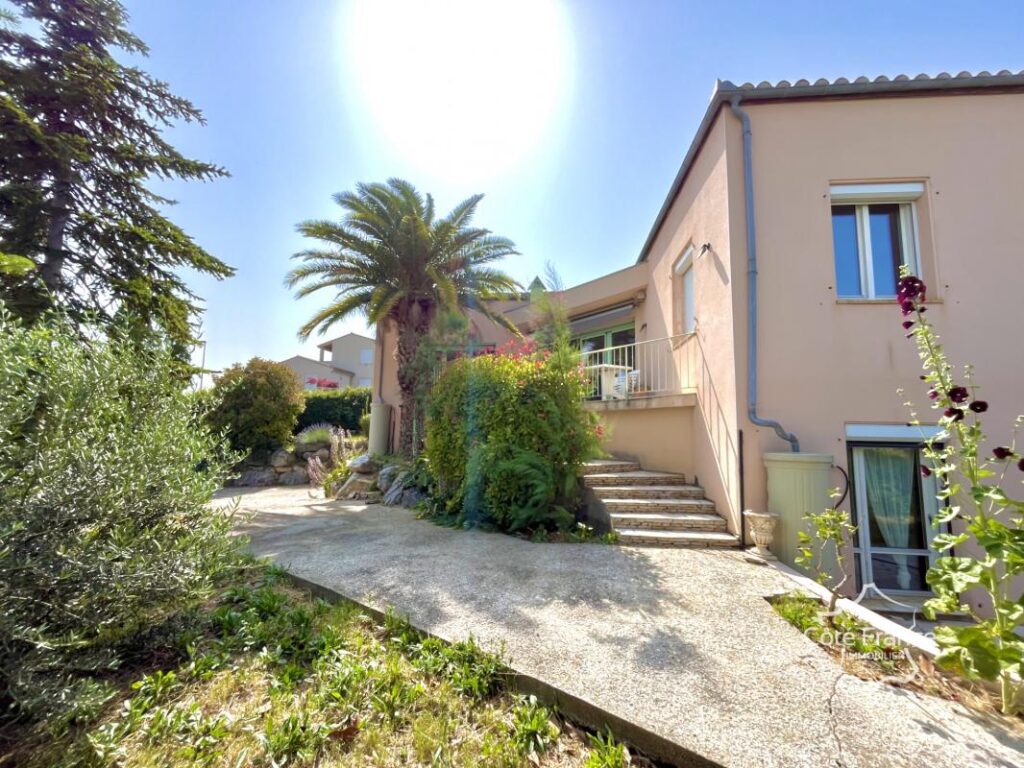 Villa d’exception 5 pièces 145 m2 avec vue panoramique sur – 5 pièces – 4 chambres – 145 m²