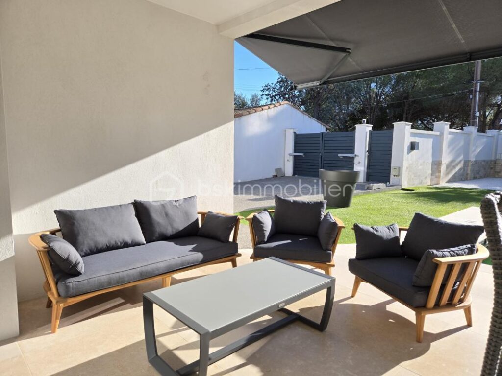 Villa neuve 5 pièces, grand standing, résidentiel, piscine – 5 pièces – 4 chambres – 131 m²