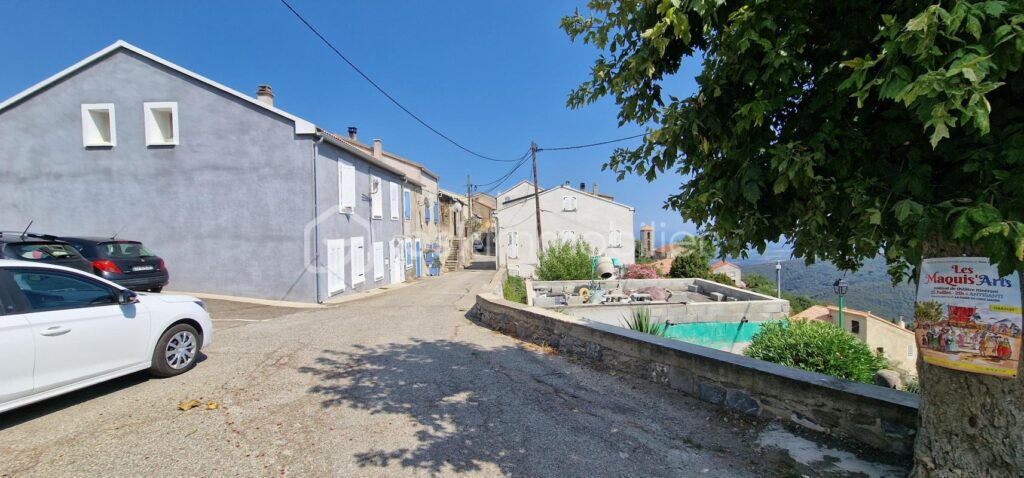 Antisanti- Maison de village 87m2 – 4 pièces – 3 chambres – 87 m²