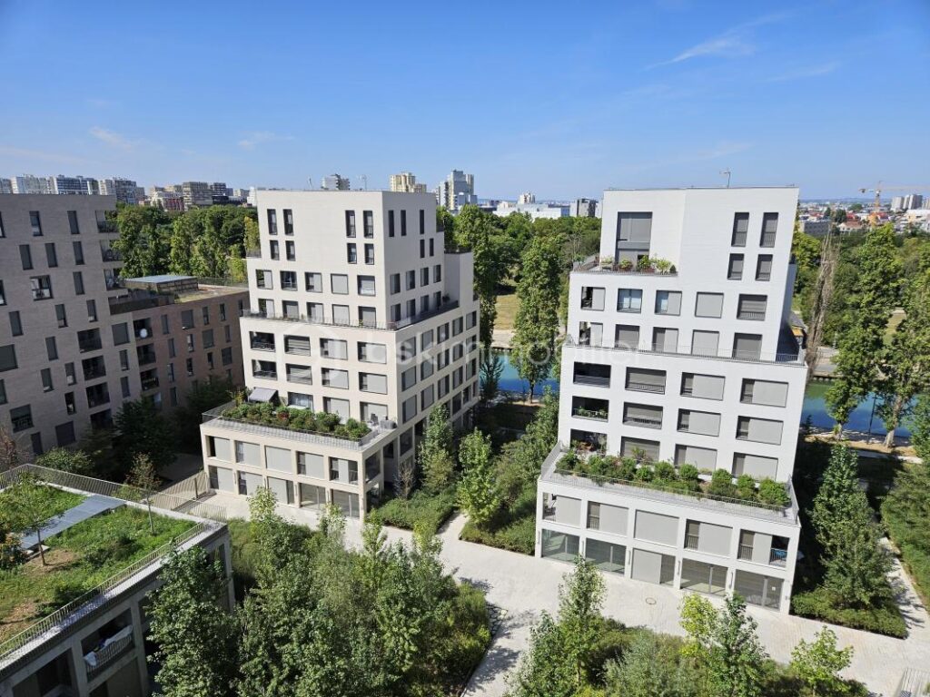 Appartement Duplex F3 2023 bord du canal 2 terrasses parking – 3 pièces – 2 chambres – 63 m²