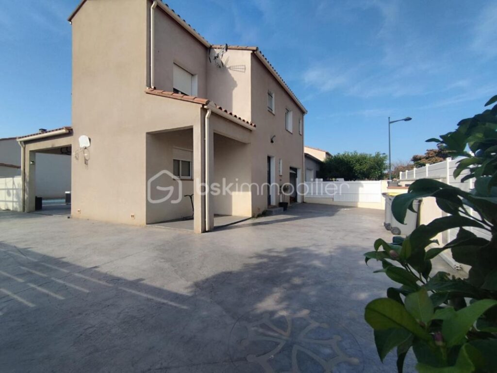 VILLA 3 FACES 4 CHAMBRES ELNE – 5 pièces – 4 chambres – 124 m²