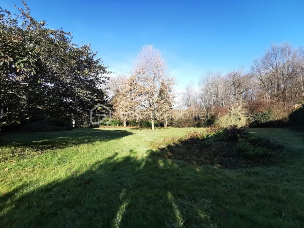 Maison bigourdane de caractère – 6 pièces – 4 chambres – 205 m²