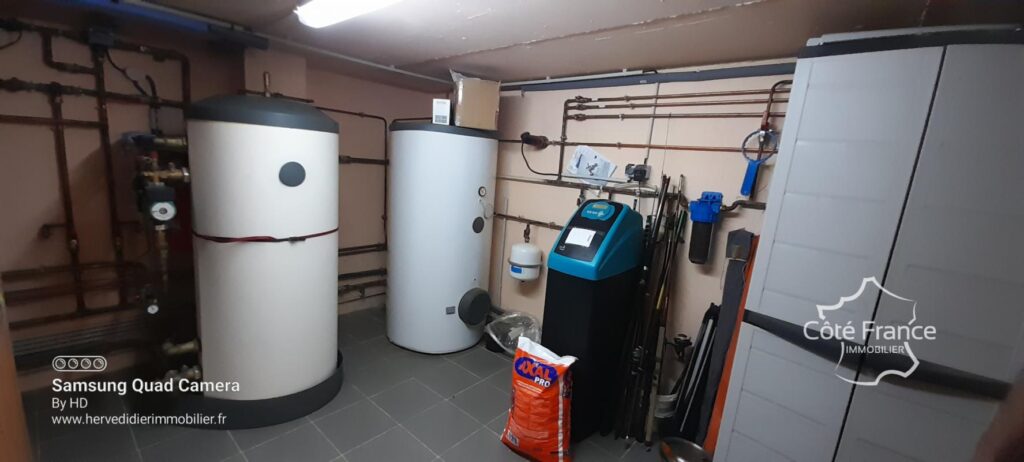 Avoise 72 Magnifique et grande maison habitable de suite – 10 pièces – 3 chambres – 187 m²