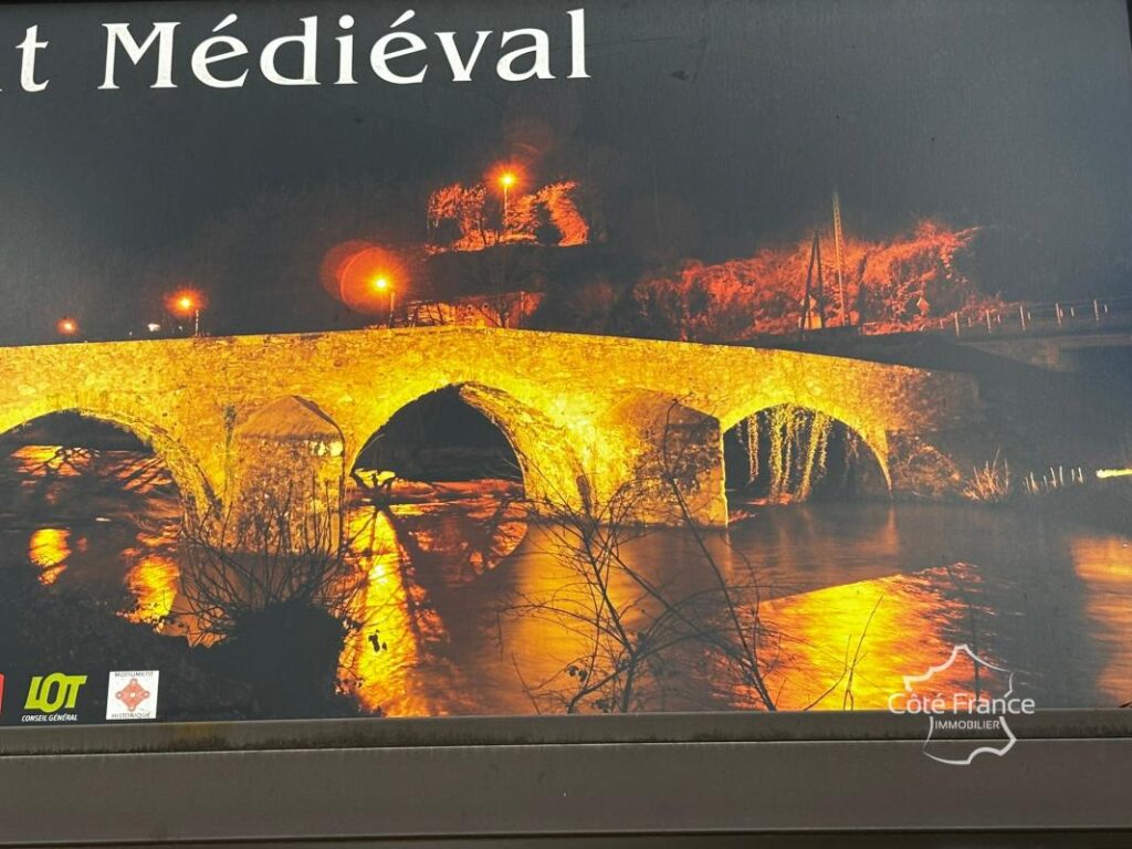 Maison de village avec local commercial et grande jardin, ga – 8 pièces – 4 chambres – 130 m²