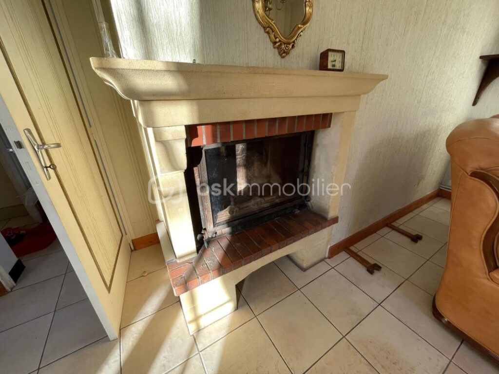 Superbe maison en pierre en position dominante avec vue – 6 pièces – 4 chambres – 120 m²