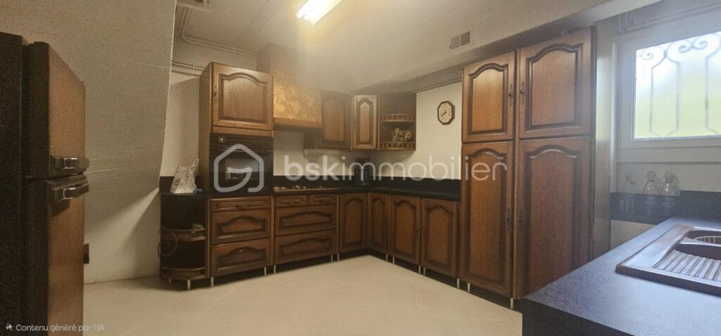 VILLA PRESTIGE 205 m2 VICHY : 3 SUITES PARENTALES, 3 SE, 4WC – DPE C – 7 pièces – 4 chambres – 205 m²