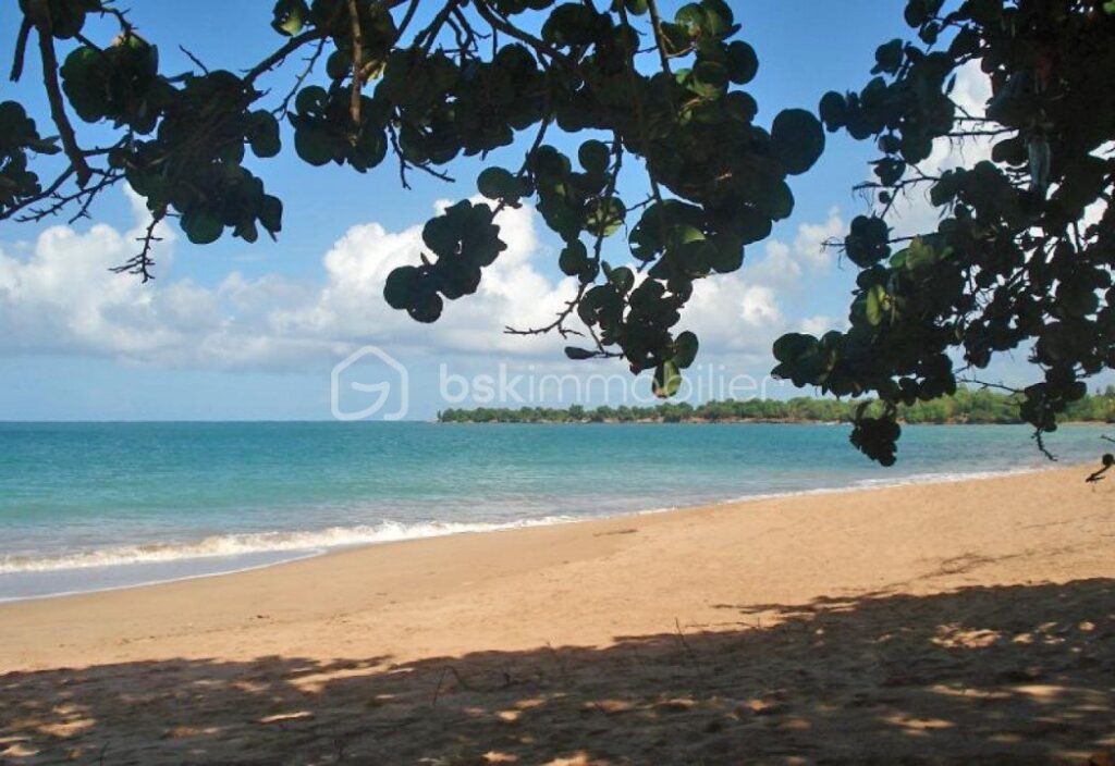 MAISON – 8 pièces – 6 chambres – 193 m²