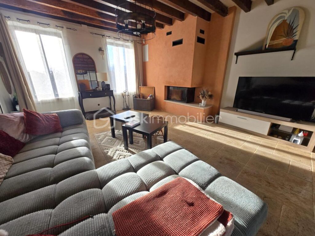 Magnifique Maison en pierres de 201m² à Raveau – 5 pièces – 4 chambres – 201 m²