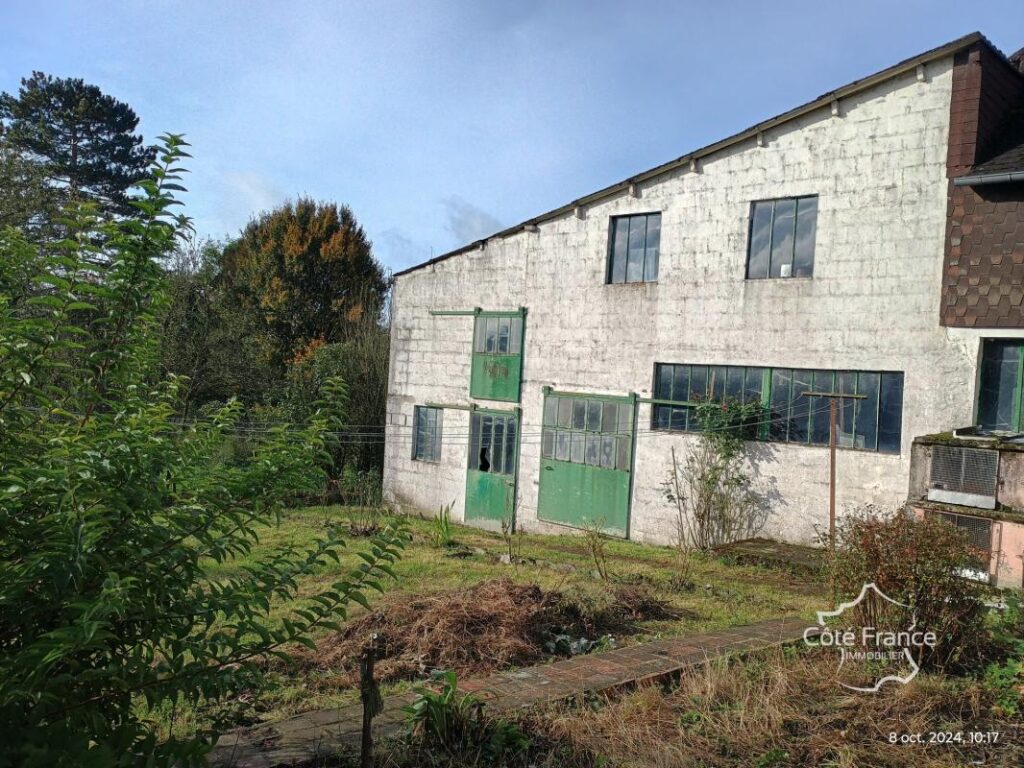 AISNE (02) – GERGNY – Maison de village à rénover – 10 pièces – 6 chambres – 210 m²