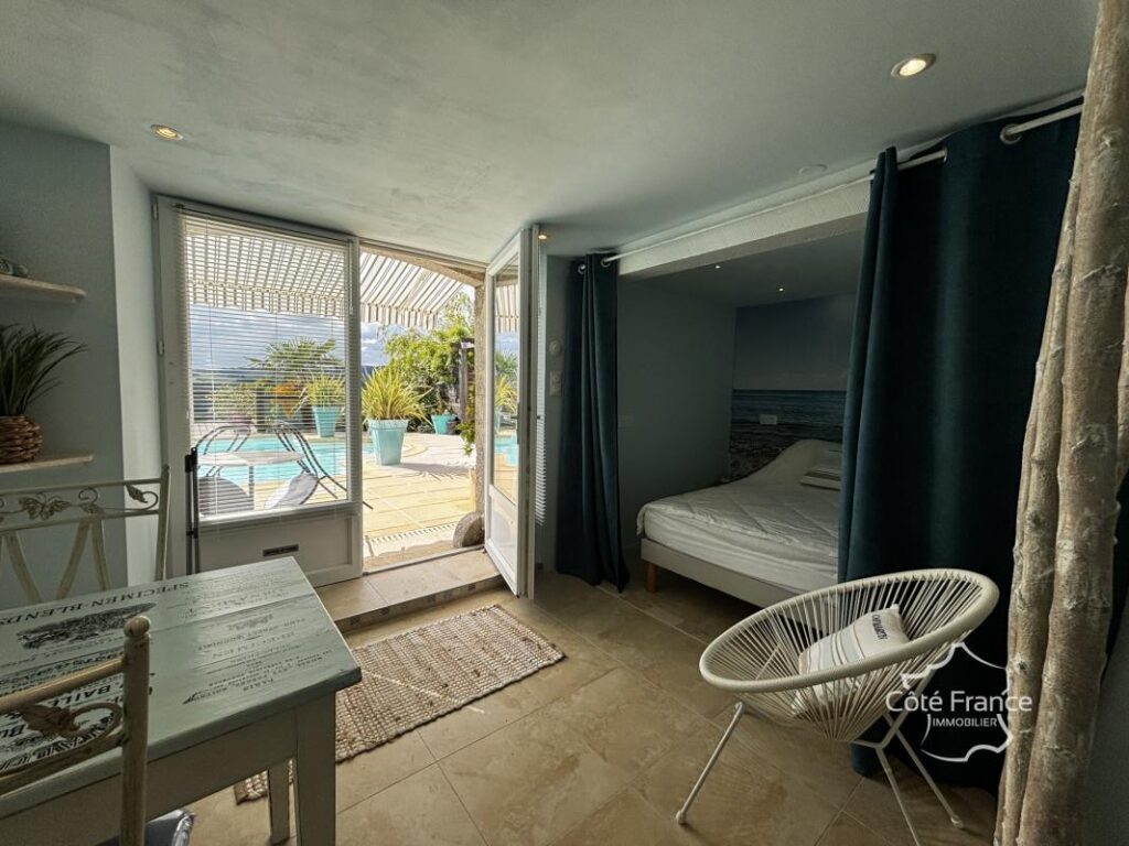 Magnifique propriété avec maison d’habitation, gîtes et pisc – 11 pièces – 7 chambres – 265 m²