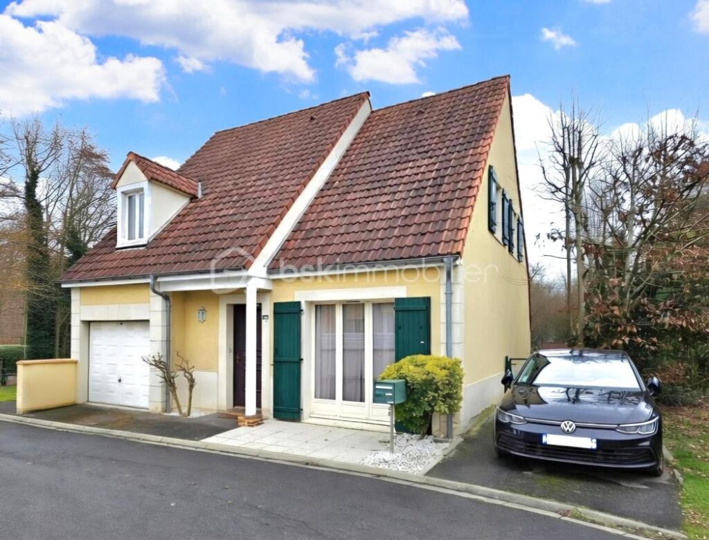 Pavillon non mitoyen 115m² 4 chambres vue CANAL garage jardin SUD – 6 pièces – 4 chambres – 115 m²