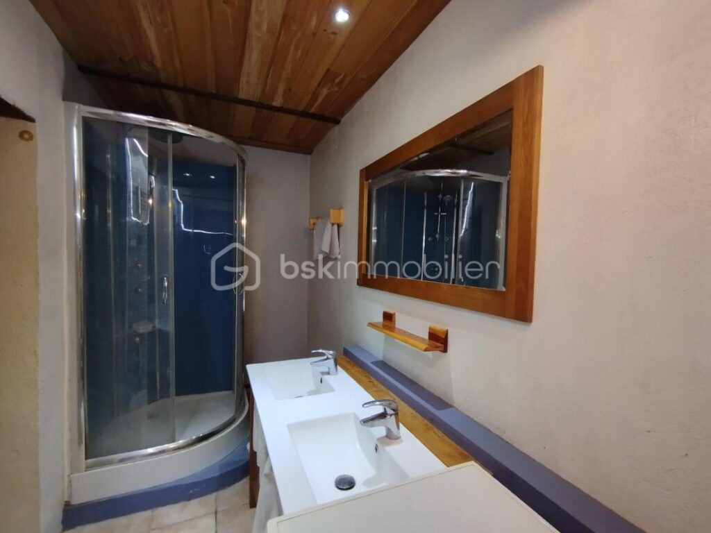 Maison 5 pièces Jarrier – 5 pièces – 3 chambres – 204 m²