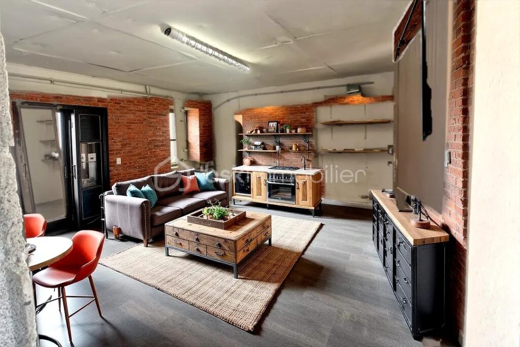 MAISON FAMILIALE AVEC VUE MER/ÉTANG, GARAGE ET SOUS-SOL AMÉNAGEABLE – LEUCATE VILLAGE – 4 pièces – 3 chambres – 110 m²