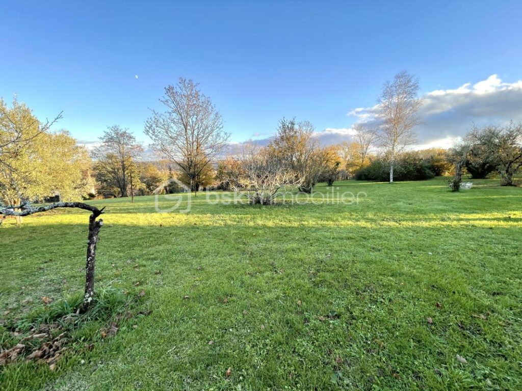 Superbe maison en pierre en position dominante avec vue – 6 pièces – 4 chambres – 120 m²