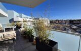 A VENDRE APPARTEMENT RECENT TRAVERSANT DE 122M² A CANET EN ROUSSILLON – COTE PORT – TERRASSES DE 100 M² – TROIS CHAMBRES – PARKING PRIVE – GARAGE INDIVIDUEL – CLIMATISATION GAINABLE – CUISINE D ETE – SPA – VUE DEGAGEE SUR LES ALBERES – 5 pièces – 3 chambres – 122 m²