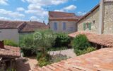 Une Perle Cachée au Cœur d’un Charmant Village du Gers – 12 pièces – 6 chambres – 278 m²