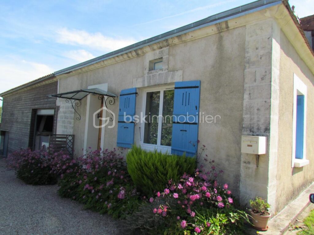 MENSIGNAC (24350) Près PERIGUEUX ,MAISON PERIGOURDINE de 223 m² à COUP DE COEUR !! – 7 pièces – 5 chambres – 223 m²