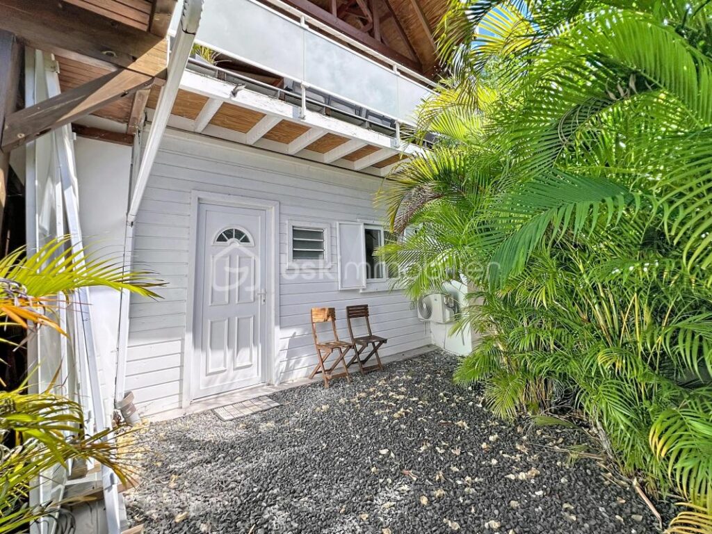 Ensemble immobilier villa et ses deux locatifs vue mer – 10 pièces – 7 chambres – 295 m²