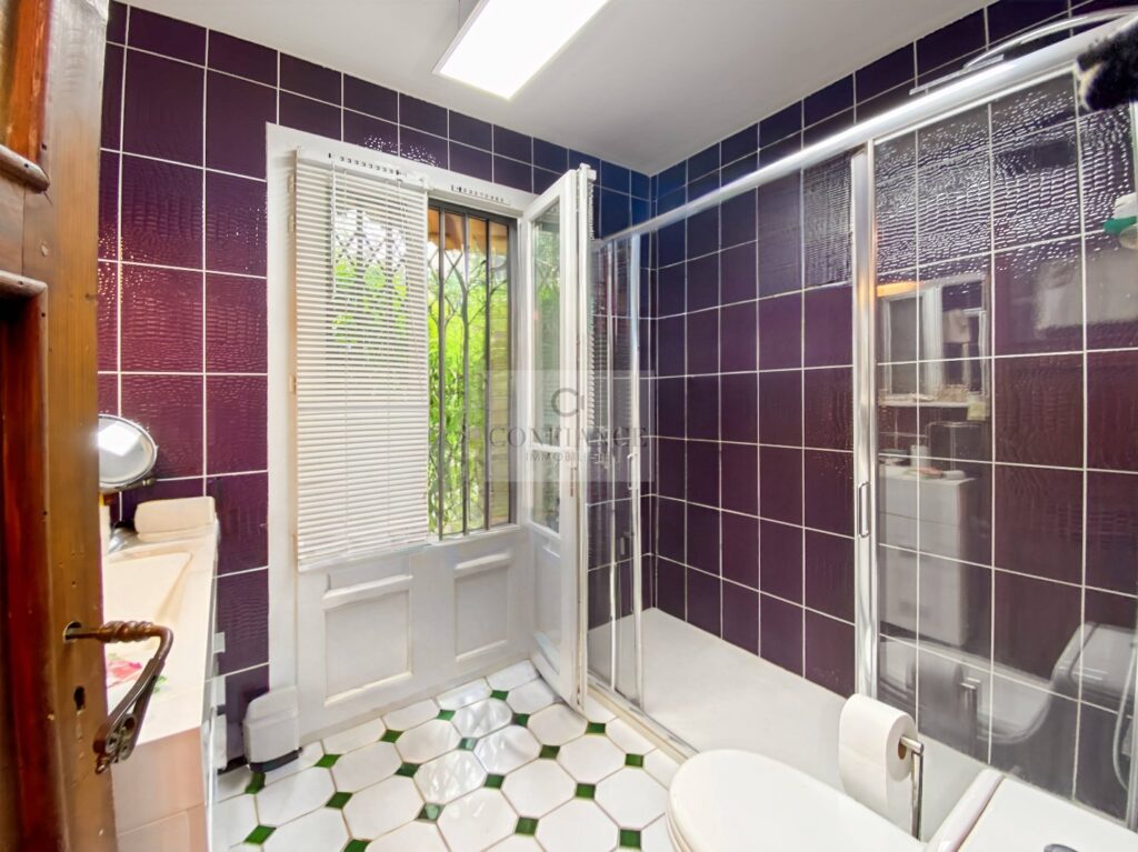 Maison – 5 pièces – 4 chambres – 199 m²