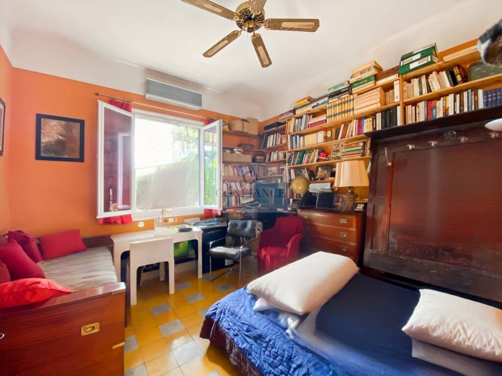 Maison – 5 pièces – 4 chambres – 199 m²