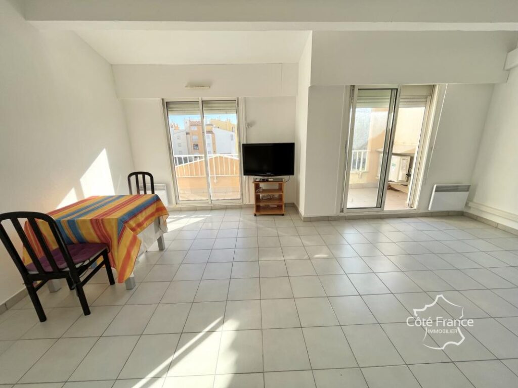 Spacieux Duplex de 2 Chambres sur le QUARTIER SAINT MARTIN – 3 pièces – 2 chambres – 76 m²