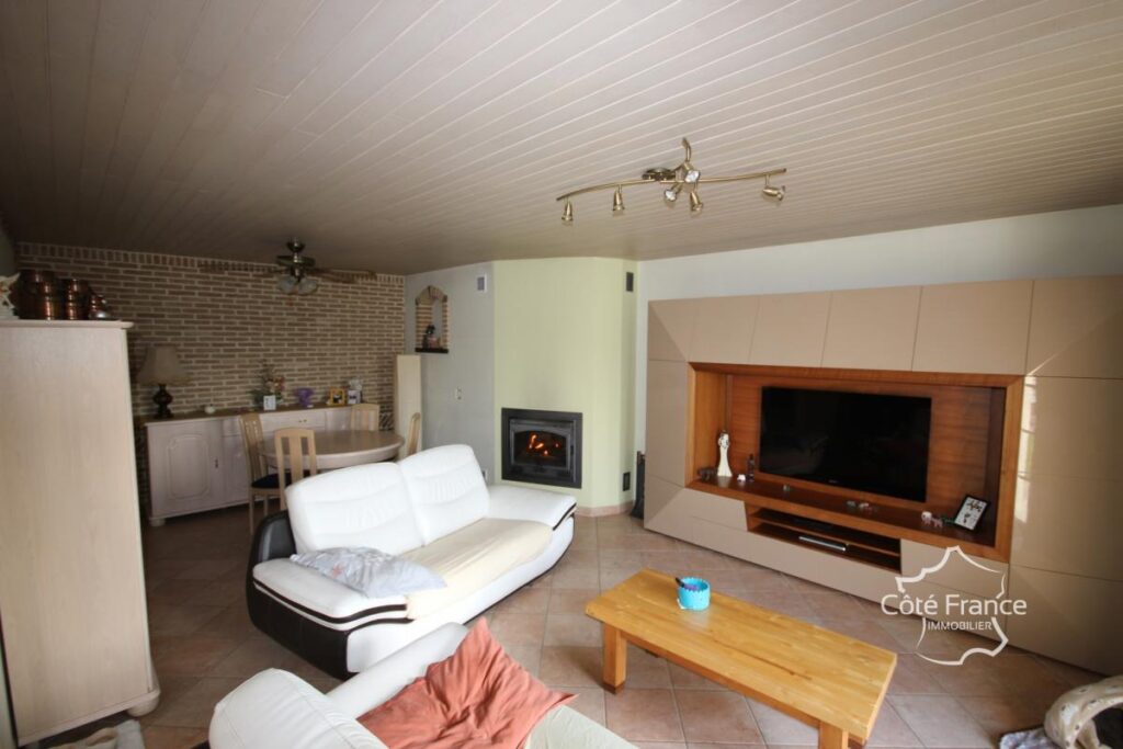 CHOOZ Maison 3 façades entièrement rénovée, belle opportunit – 3 pièces – 2 chambres – 99 m²