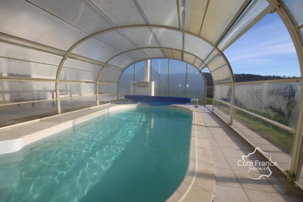 MAISON D’EXCEPTION 8 chambres, habitable de plain pied, avec – 9 pièces – 8 chambres – 212 m²