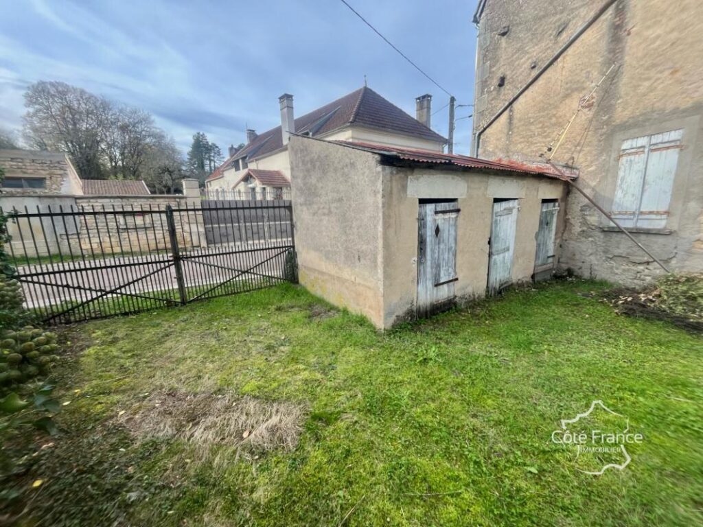 Immeuble de rapport 5 lots + combles aménageables – NR pièces – NR chambres – 150 m²