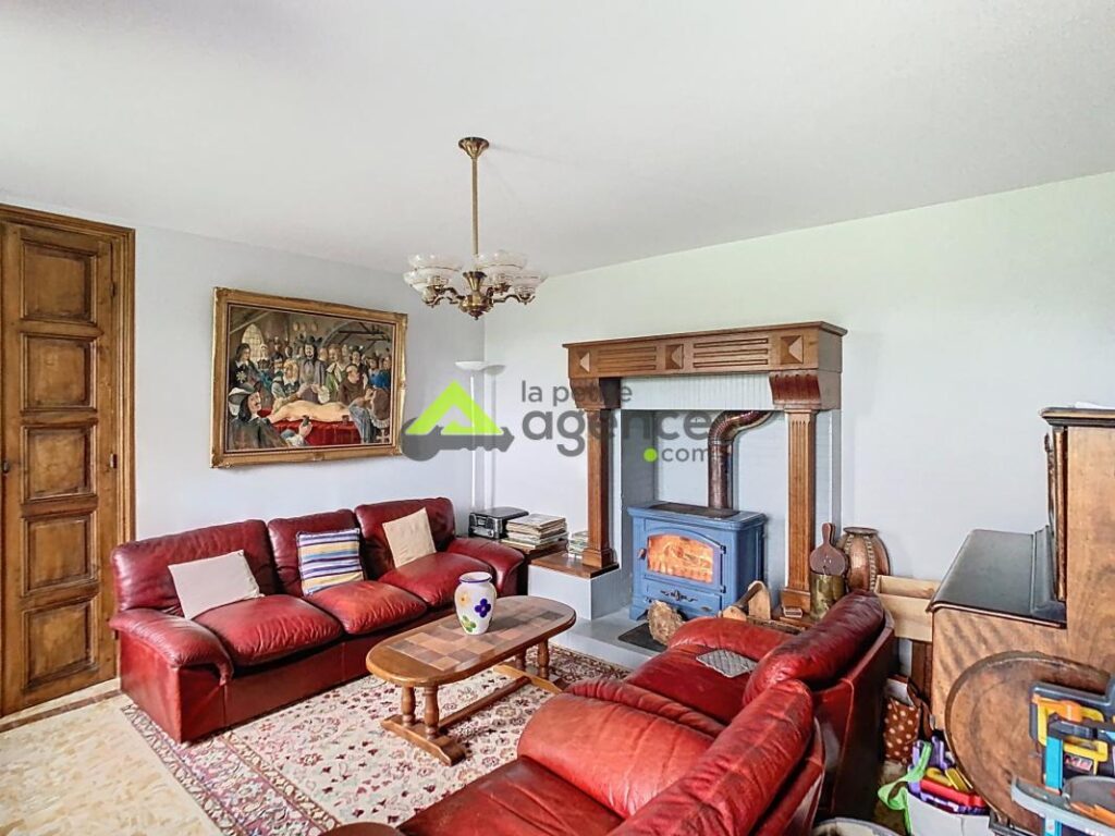 Maison de campagne dans charmant village – 5 pièces – 3 chambres – 110 m²