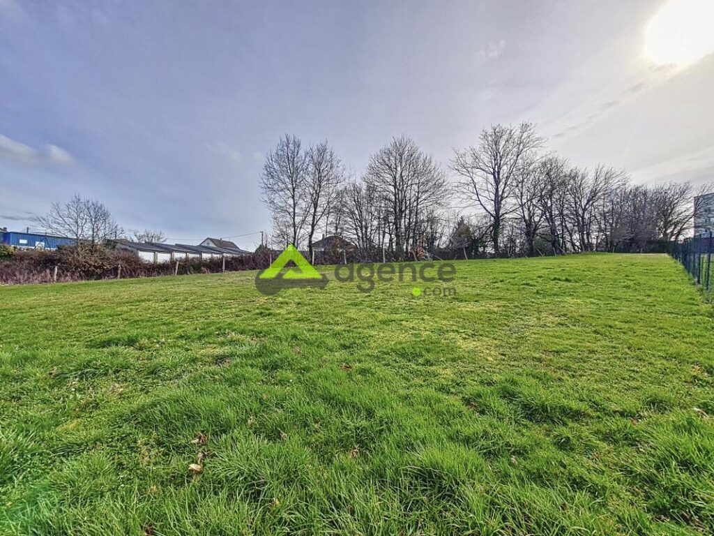 Terrain à bâtir de 800 m2 – NR pièces – NR chambres – 800 m²