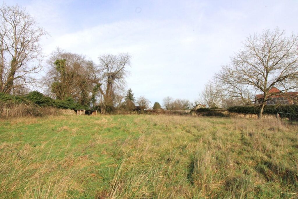 Terrain à bâtir de 958 m2 – NR pièces – NR chambres – 958 m²