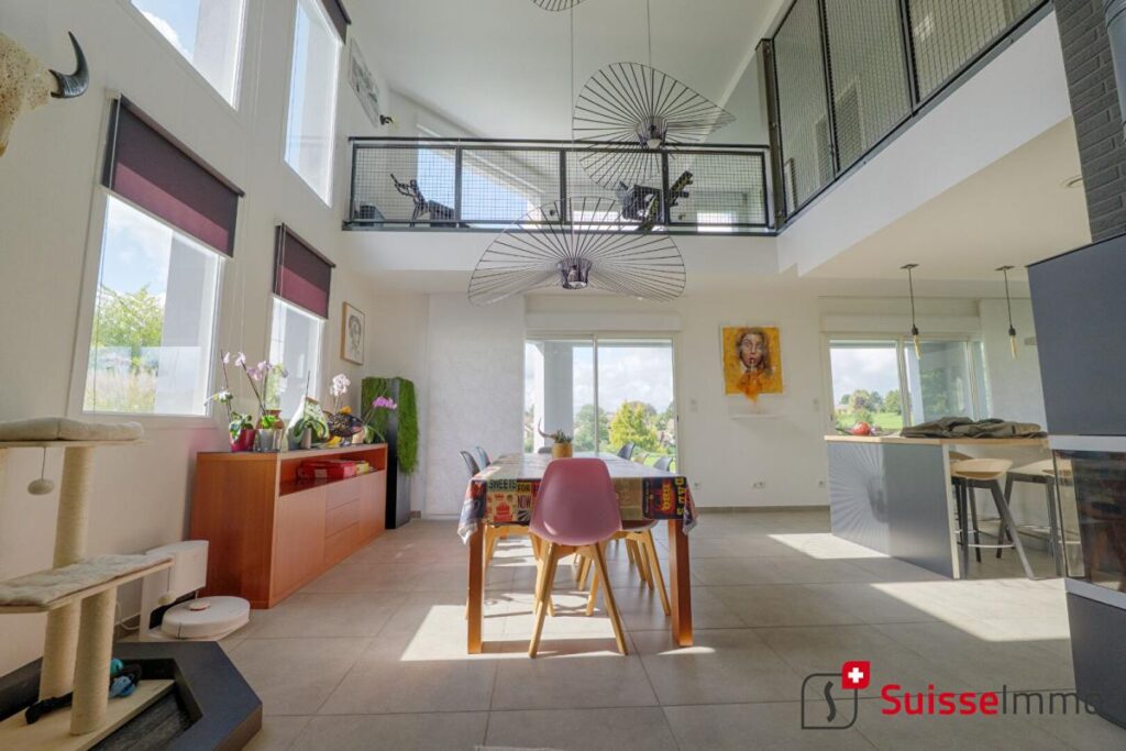 Maison récente lumineuse 162 m² sur parc paysager de 2 000 m², proximité de la Suisse – 6 pièces – 2 chambres – 162 m²