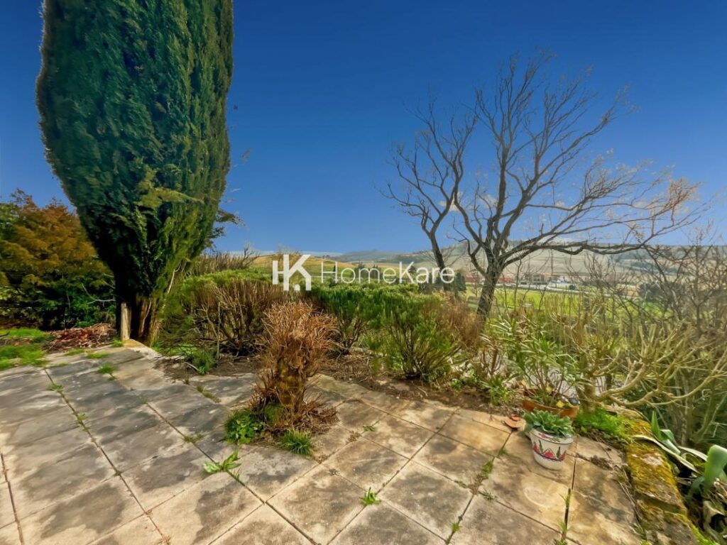 CHARMANTE MAISON SPACIEUSE – 9 pièces – 8 chambres – 270 m²