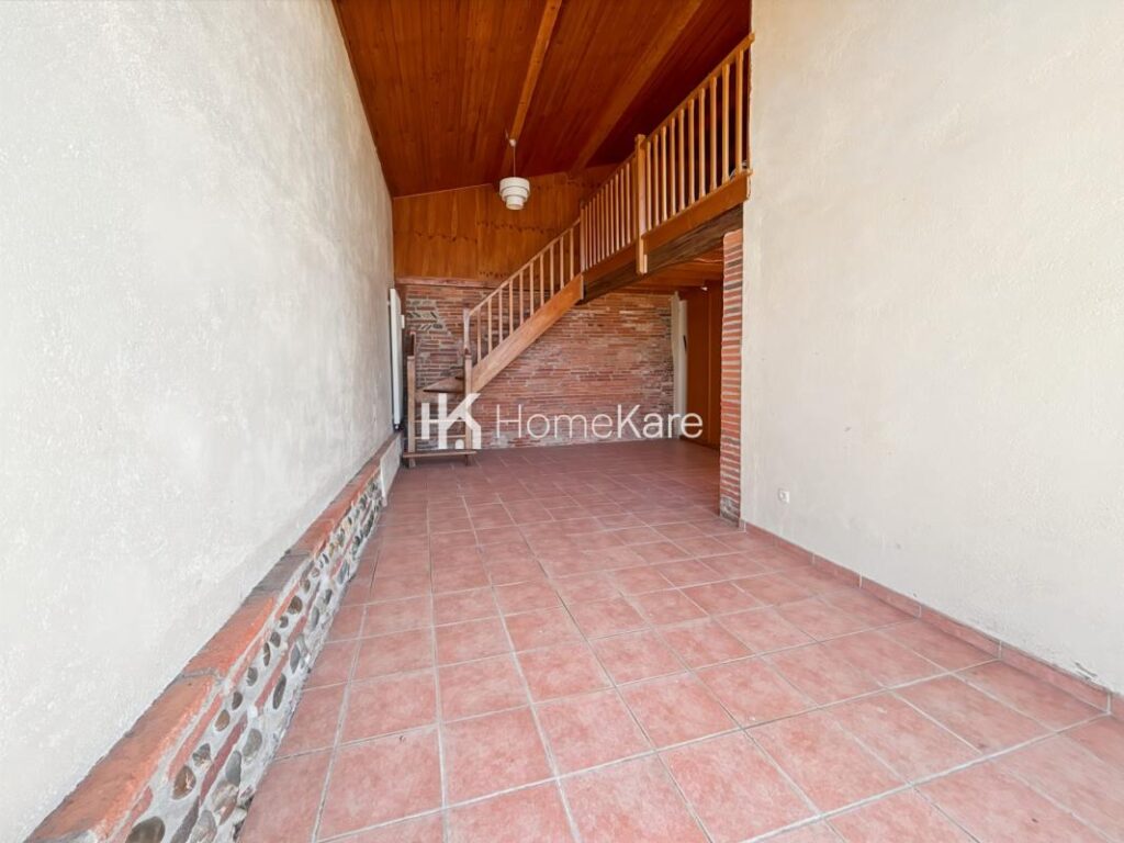 LE CHARME ASSURE !!! – 6 pièces – 5 chambres – 185 m²