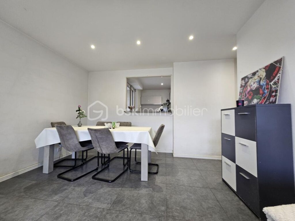 Lumineux T3 rénové – 3 pièces – 2 chambres – 62 m²