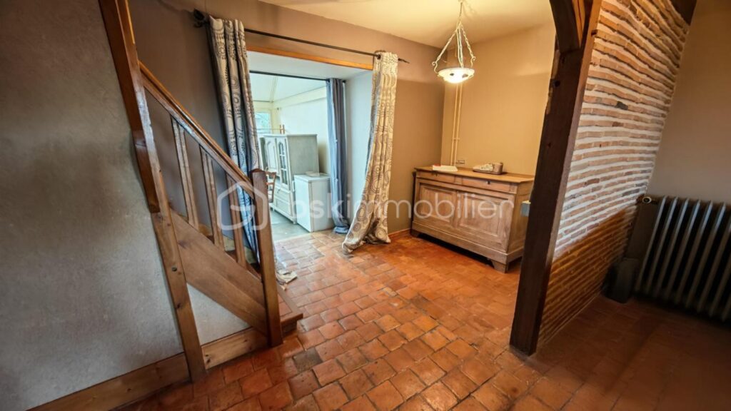 Charmante maison mitoyenne authentique 104 m² habitable environ – 4 pièces – 2 chambres – 112 m²