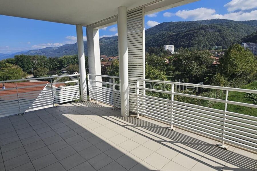 Appartement à vendre à Domene