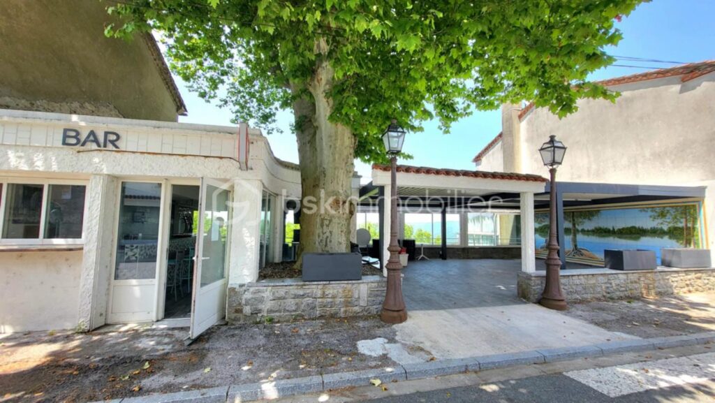 Opportunité INVESTISSEURS Hôtel / Bar / Restaurant dans le Tarn – NR pièces – NR chambres – 981 m²
