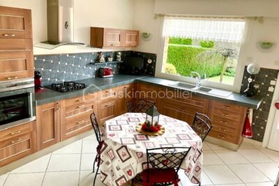 SA MAJESTE SCINTILLE à SAINT-MARTIN-BOULOGNE ! – 7 pièces – 5 chambres – 230 m²