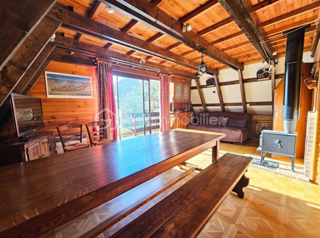 EXCLUSIVITÉ – Chalet traditionnel à Allos – 5 pièces – 3 chambres – 125 m²