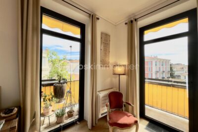 Duplex d’exception – Dernier étage avec balcon filant, triple exposition – Nice Gioffredo – 4 pièces – 3 chambres – 100 m²
