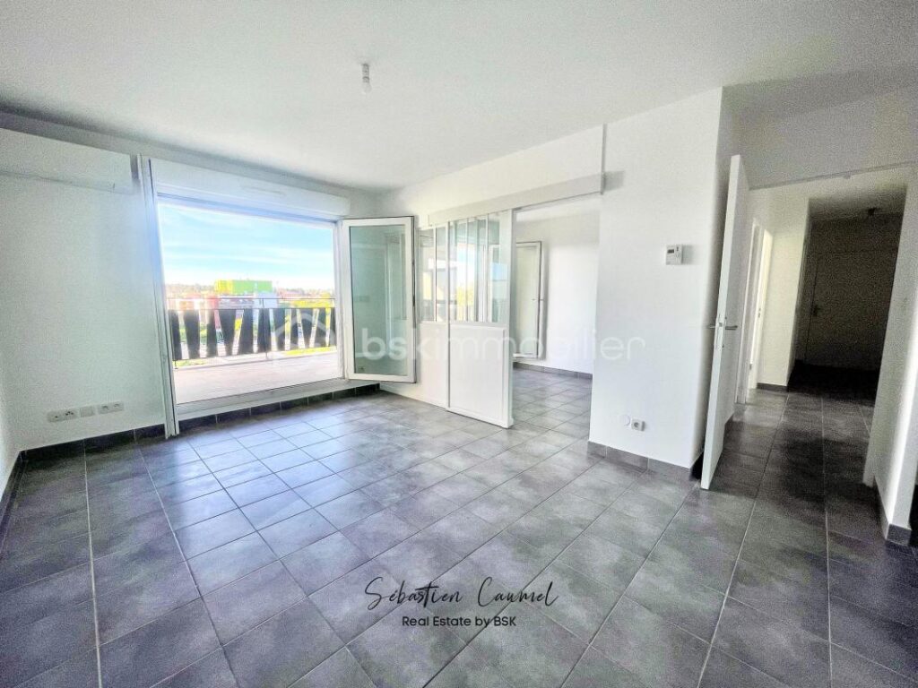 T3 Montpellier Malbosc – Dernier étage – Terrasse 20m² sans vis-à-vis – 2 parkings – Rénové – Tramway – 3 pièces – 2 chambres – 57 m²