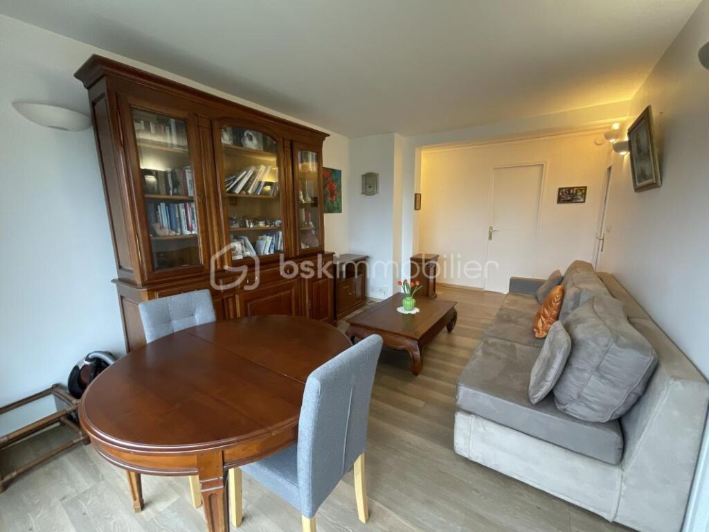 4 pièces lumineux /Fresnes limite Antony sans vis-à-vis ! – 4 pièces – 3 chambres – 62 m²