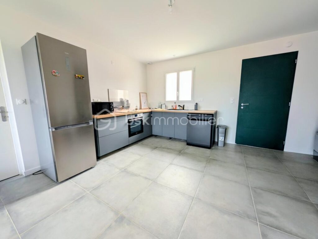 Maison neuve 2025 – Jardin – Vouhé proche Surgères – Classe Énergie A/A – Garage – 3 pièces – 2 chambres – 67 m²