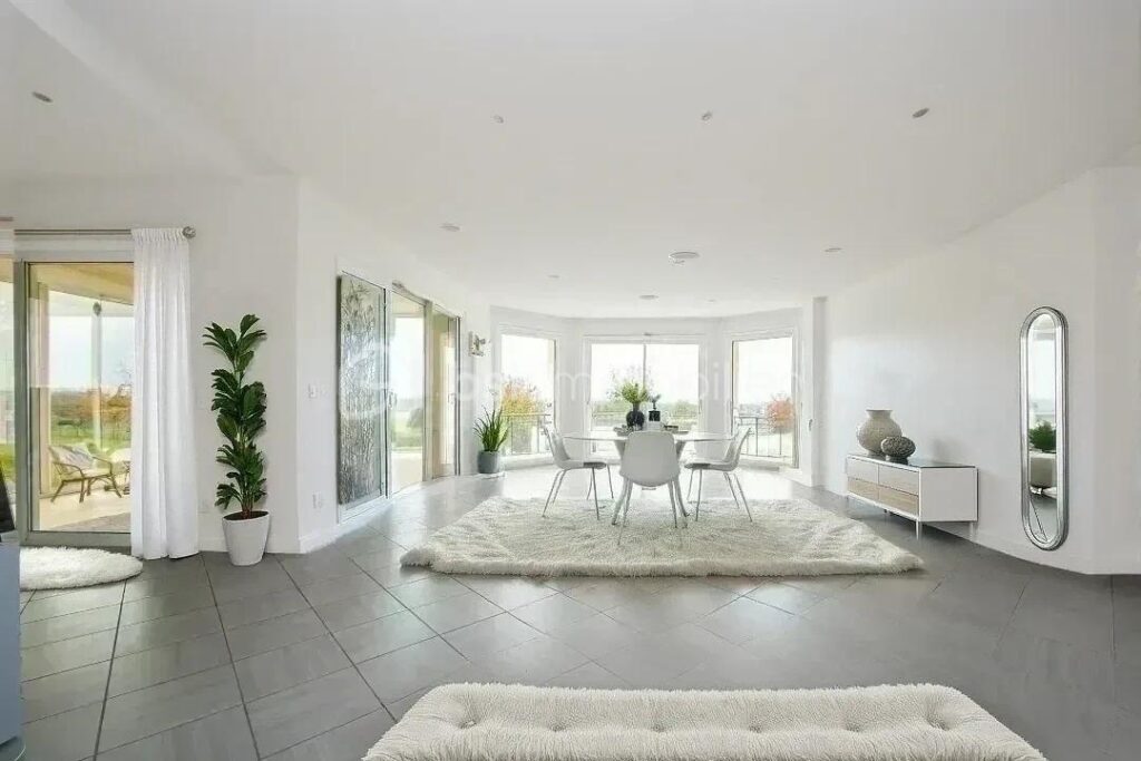 À VENDRE – À 7 min de Morlaàs , Maison contemporaine de plain pied – 133 m² – Terrain 2619 m² – Vue Pyrénées – Prestations haut de gamme – 4 pièces – 3 chambres – 132 m²