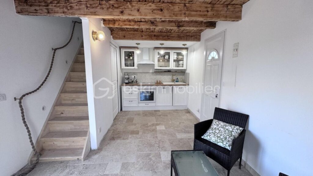 Achat d’une Charmante maison individuelle meublée avec piscine, cadre campagne – 3 pièces – NR chambres – 29 m²