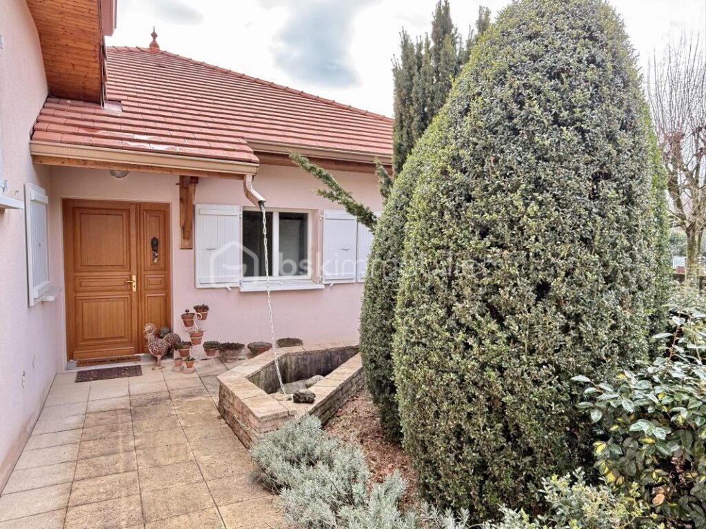 MAISON CONTEMPORAINE 152 M2 – TERRAIN – 3150 M2 – SAINT-CASSIEN – 5 pièces – 3 chambres – 152 m²