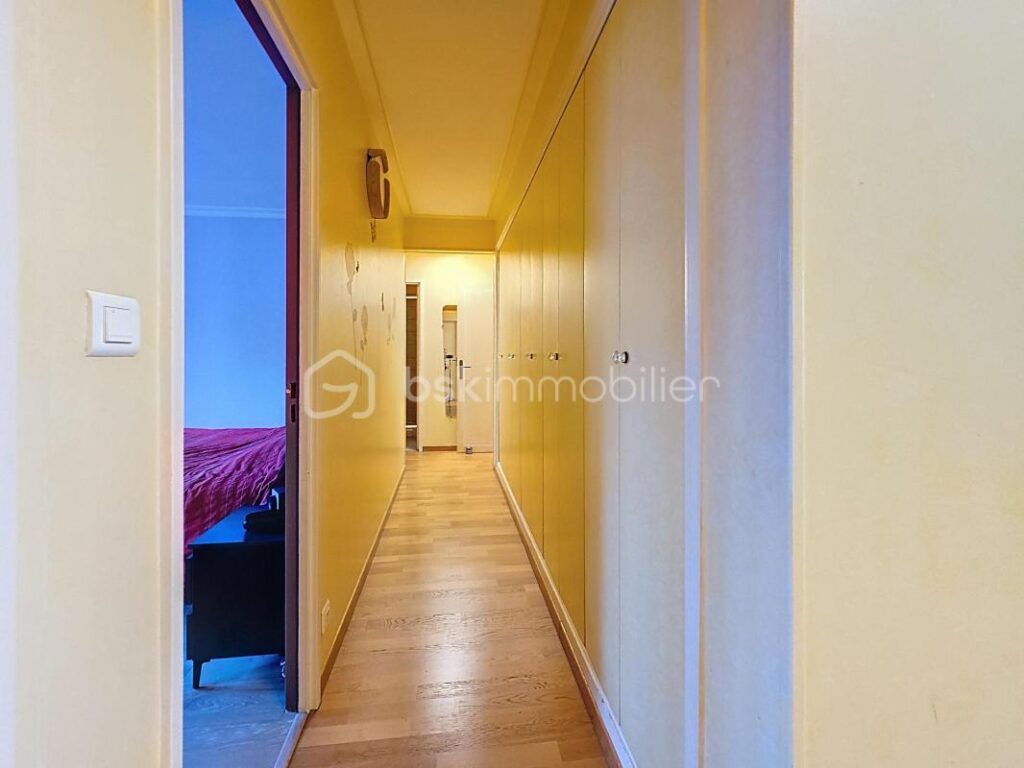 Bel appartement 5 pièces de 97m² – 5 pièces – 3 chambres – 96 m²