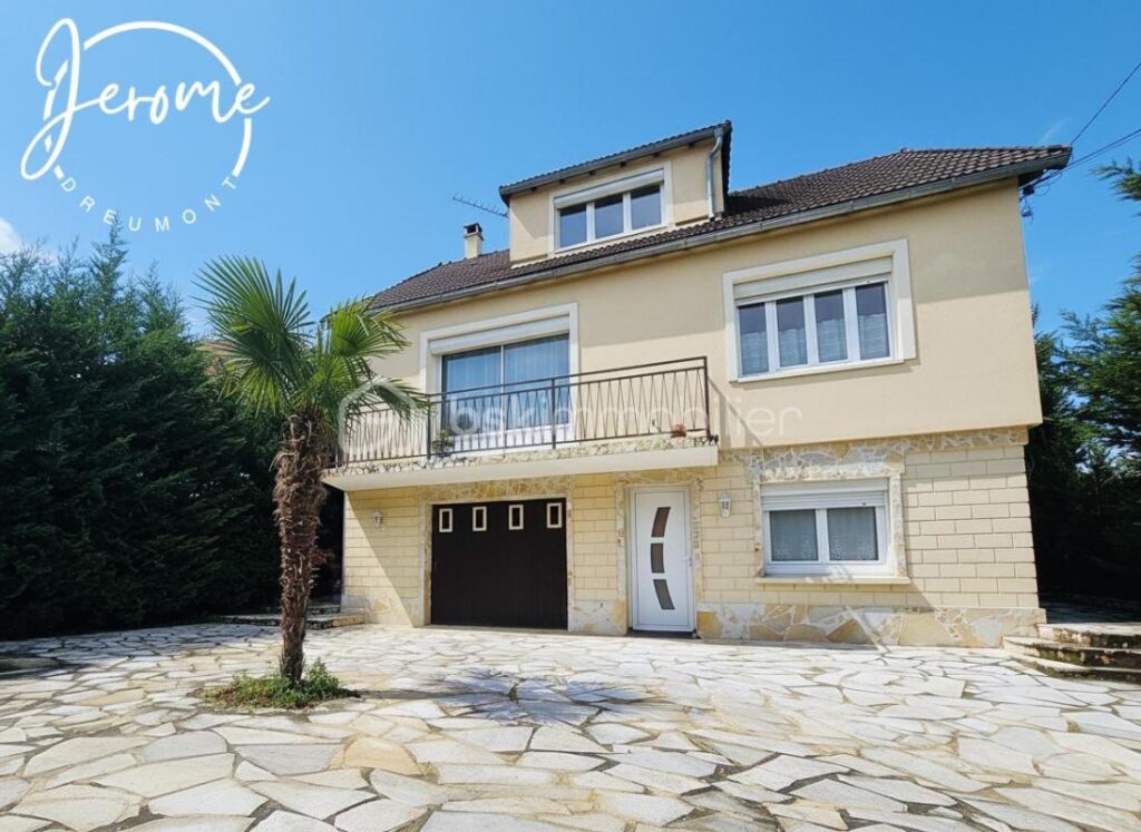 Maison familiale rénovée 7 P/ 148 m² / Montgeron secteur résidentiel – 7 pièces – 4 chambres – 148 m²